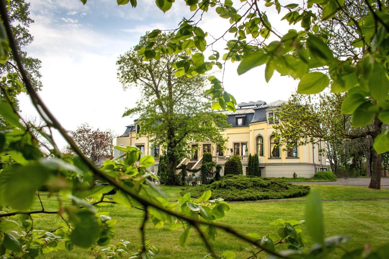 Schloss Breitenfeld Hotel & Tagung Leipzig Exteriör bild